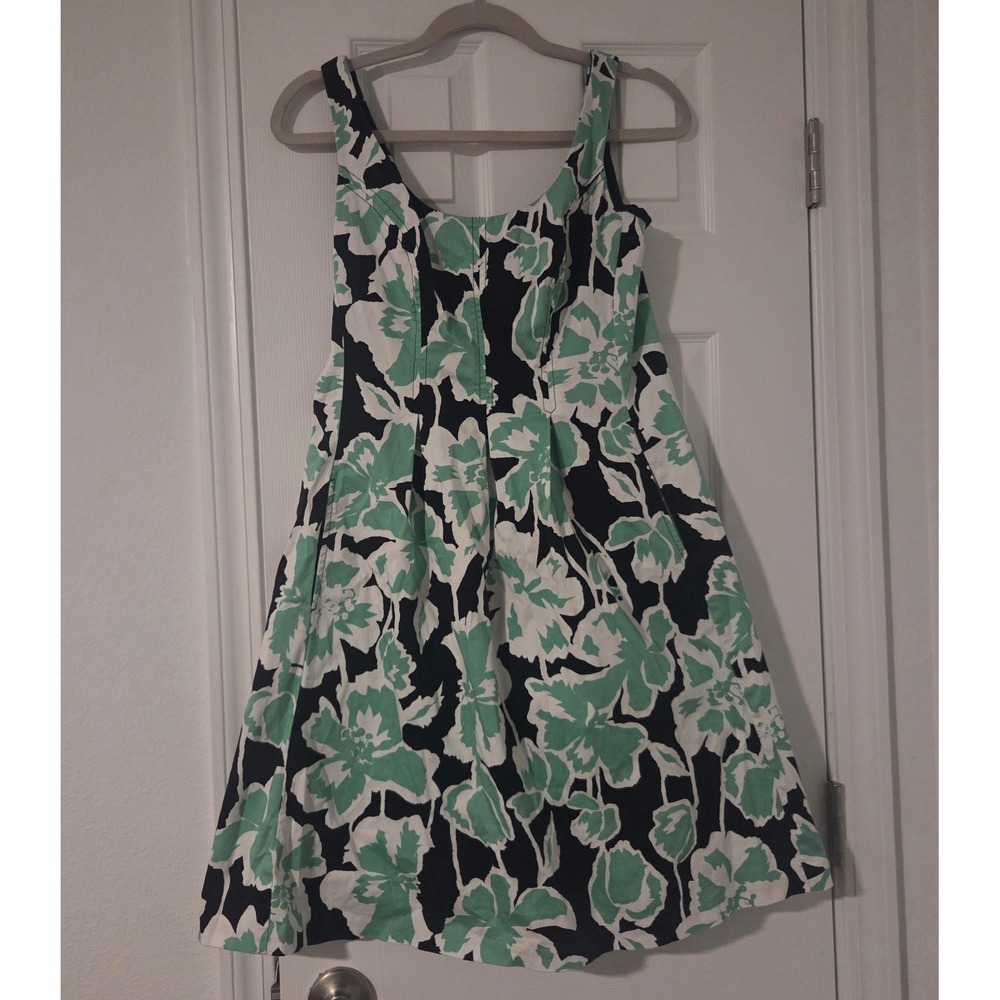 Nine West Fit & Flare Dress Sz 8 Green Navy White Floral Topstitch Pockets